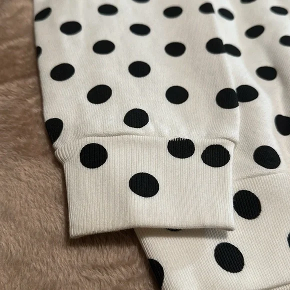 Gucci White & Black Polka Dot Print Sweatshirt - Picture 13 of 14